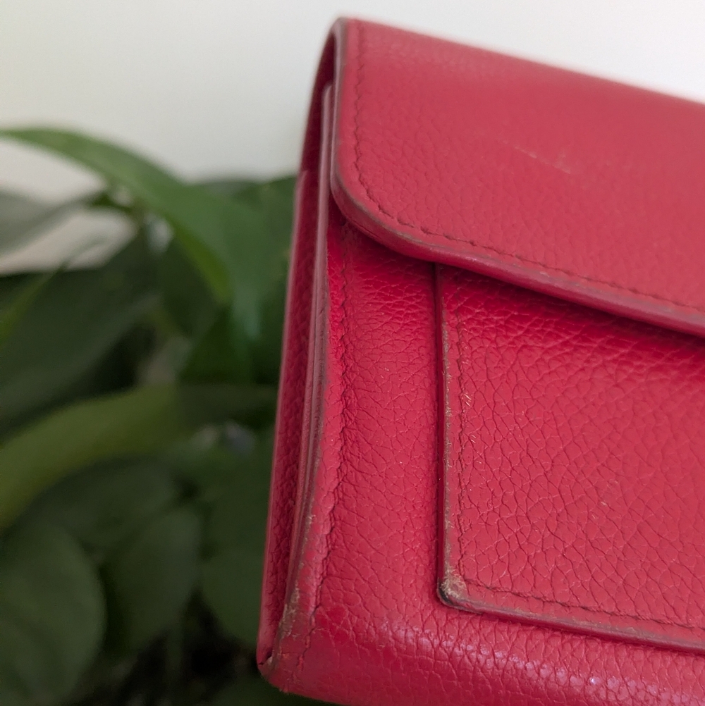 Louis Vuitton Lockme Red Leather Wallet - Picture 14 of 16
